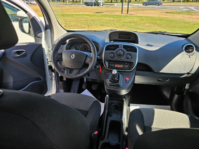 renault kangoo combi profesional m1af blue dci 95 cv parte delantera